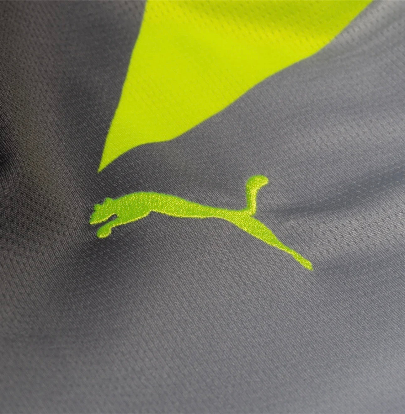 Youth Borussia Dortmund 25/26
Away Jersey