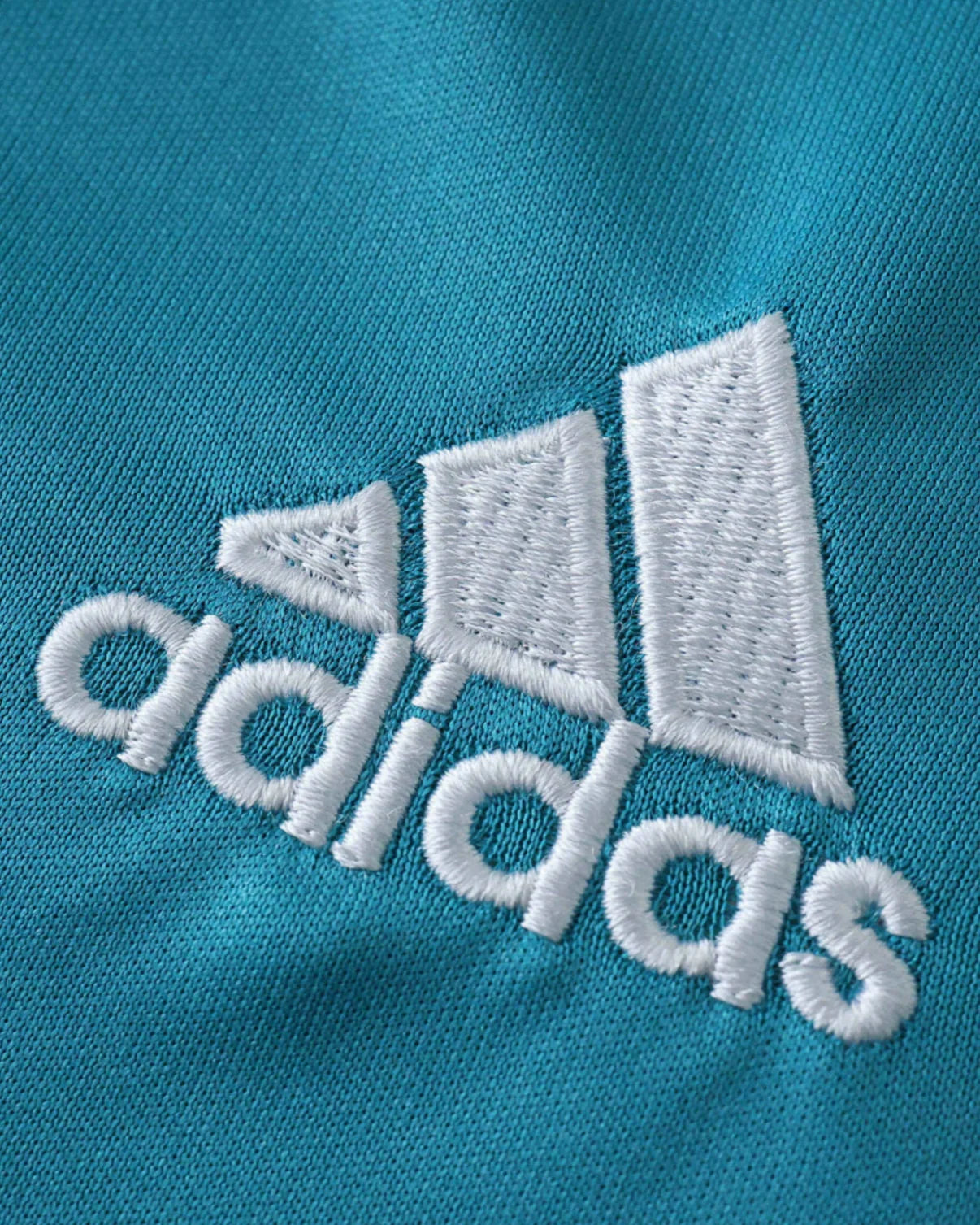 Kid’s Real Madrid 2017/18 Third Kit Retro