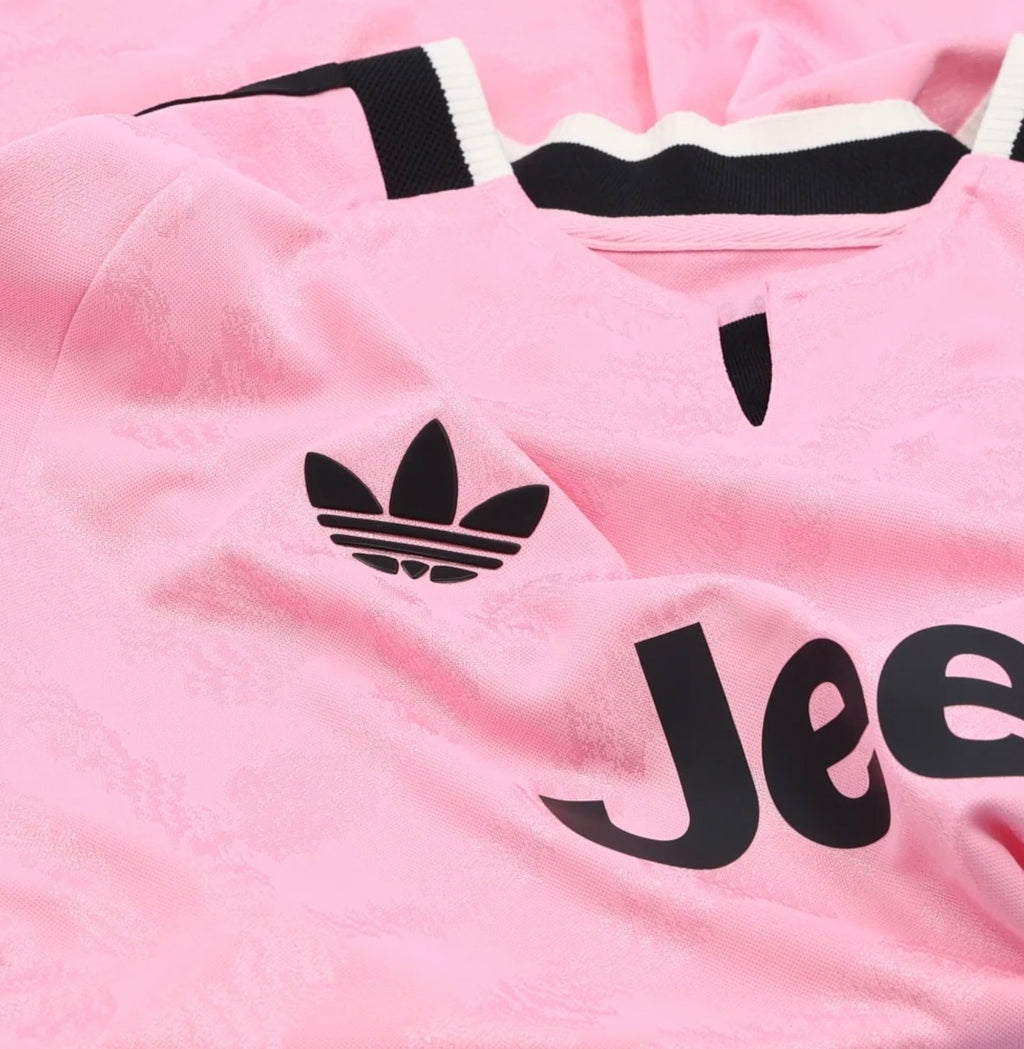 Men’s Authentic Juventus 26/27 Away Jersey