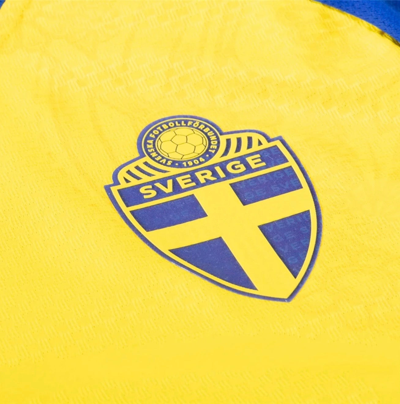 Men's Sweden Home
Jersey 2026 Player Version