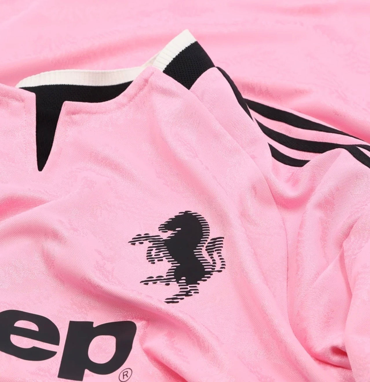 Men’s Authentic Juventus 26/27 Away Jersey