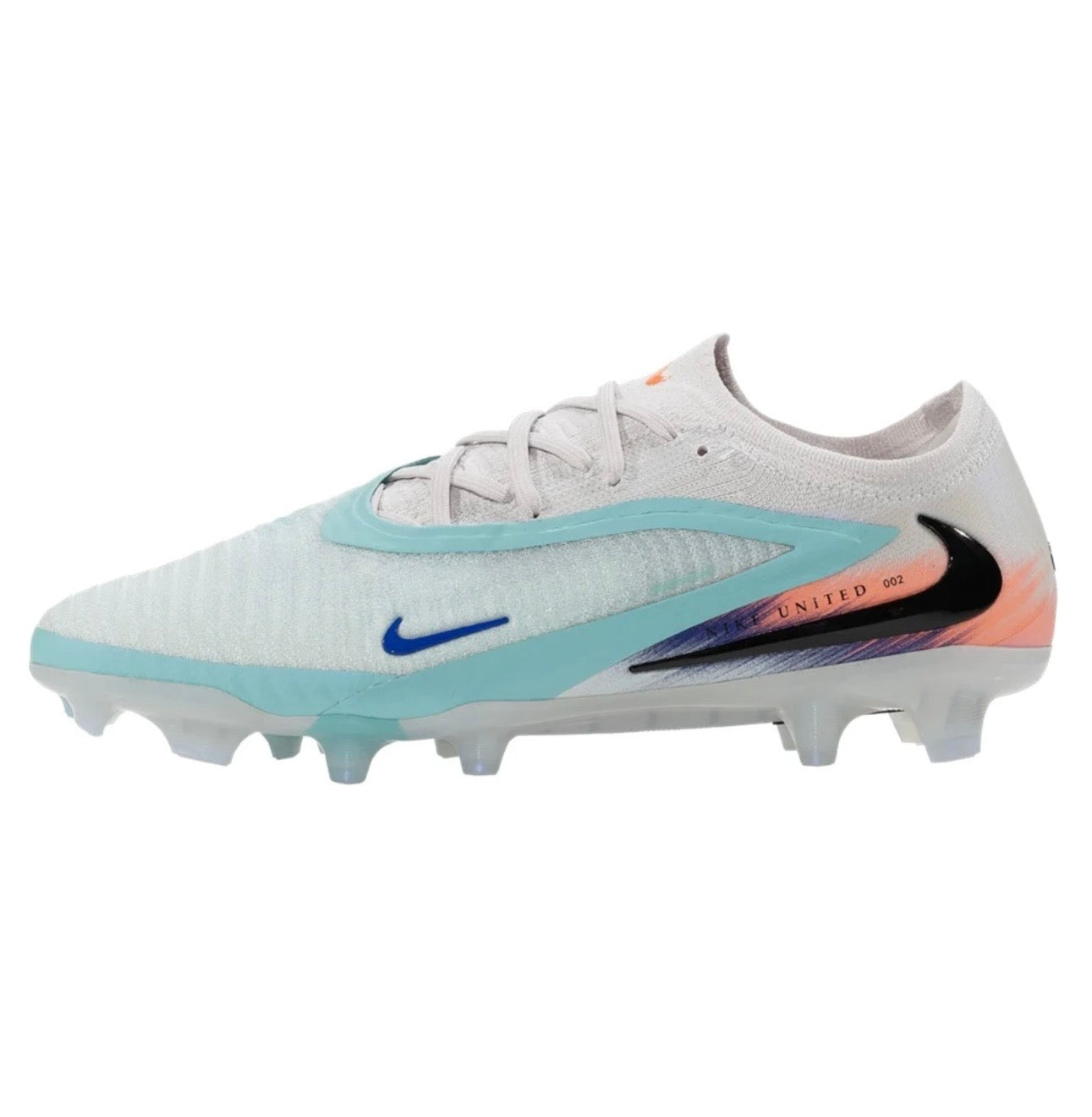 Nike Phantom 6 Low Elite FG Firm
Ground Soccer Cleat
Pistachio Frost/Hyper Orange