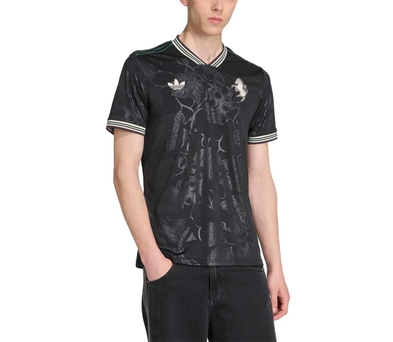 Men's Juventus 25/26 Third
Jersey Fan Version