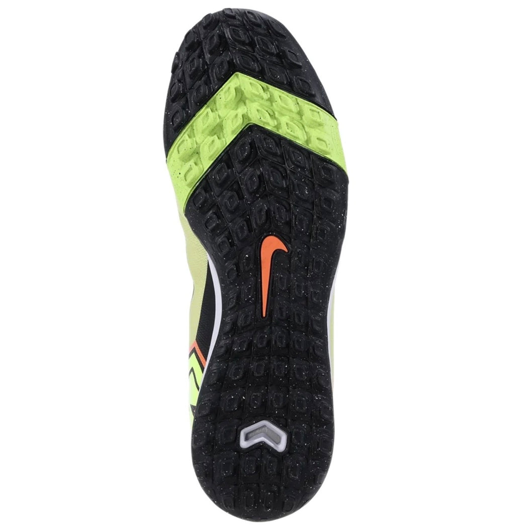 Nike Zoom Mercurial Vapor 16 Pro TF
Turf Soccer Cleat
Barely Volt/Volt/Hyper Crimson