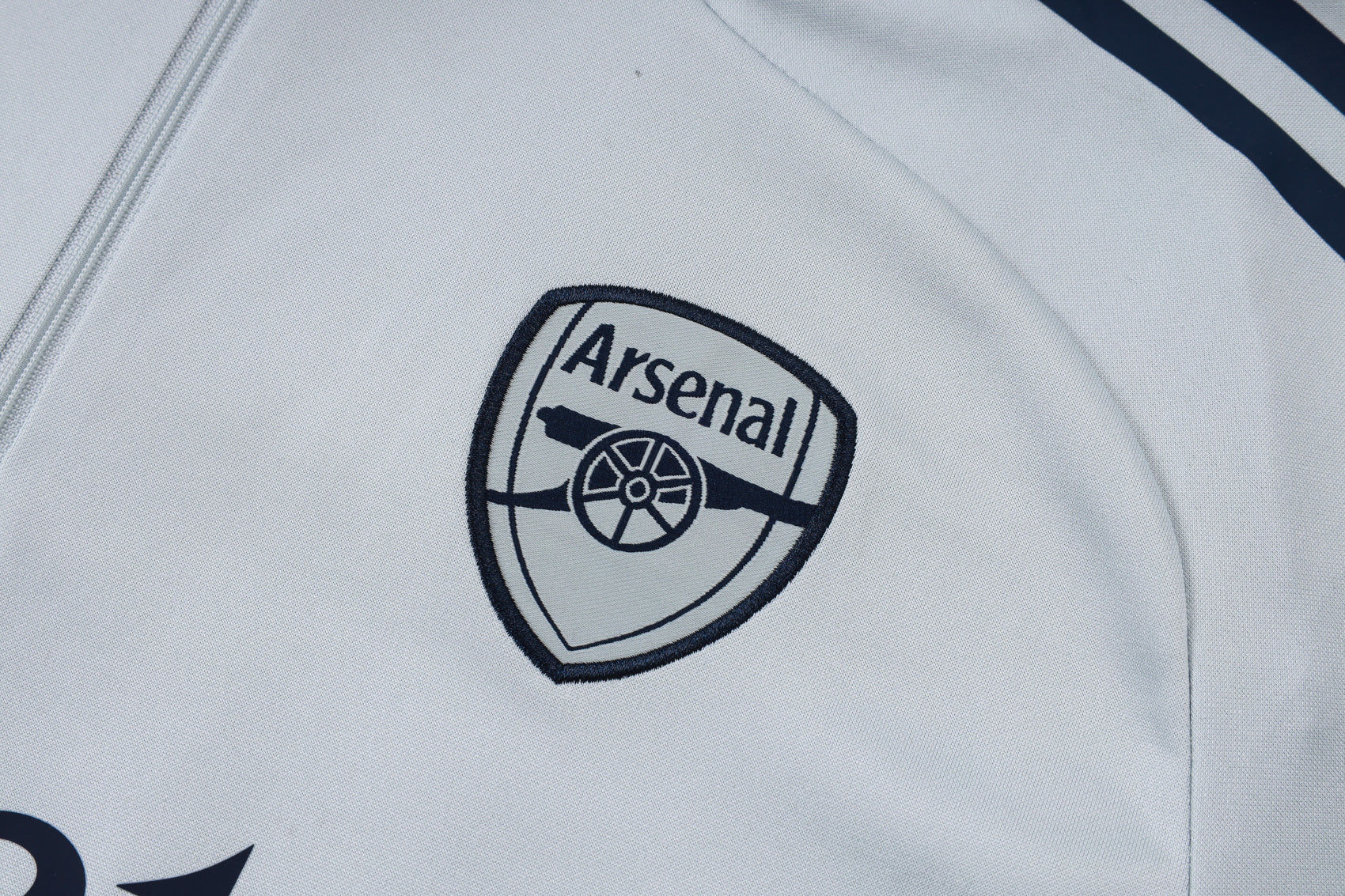 Men’s Arsenal FC Training Tracksuit White/Navy Blue