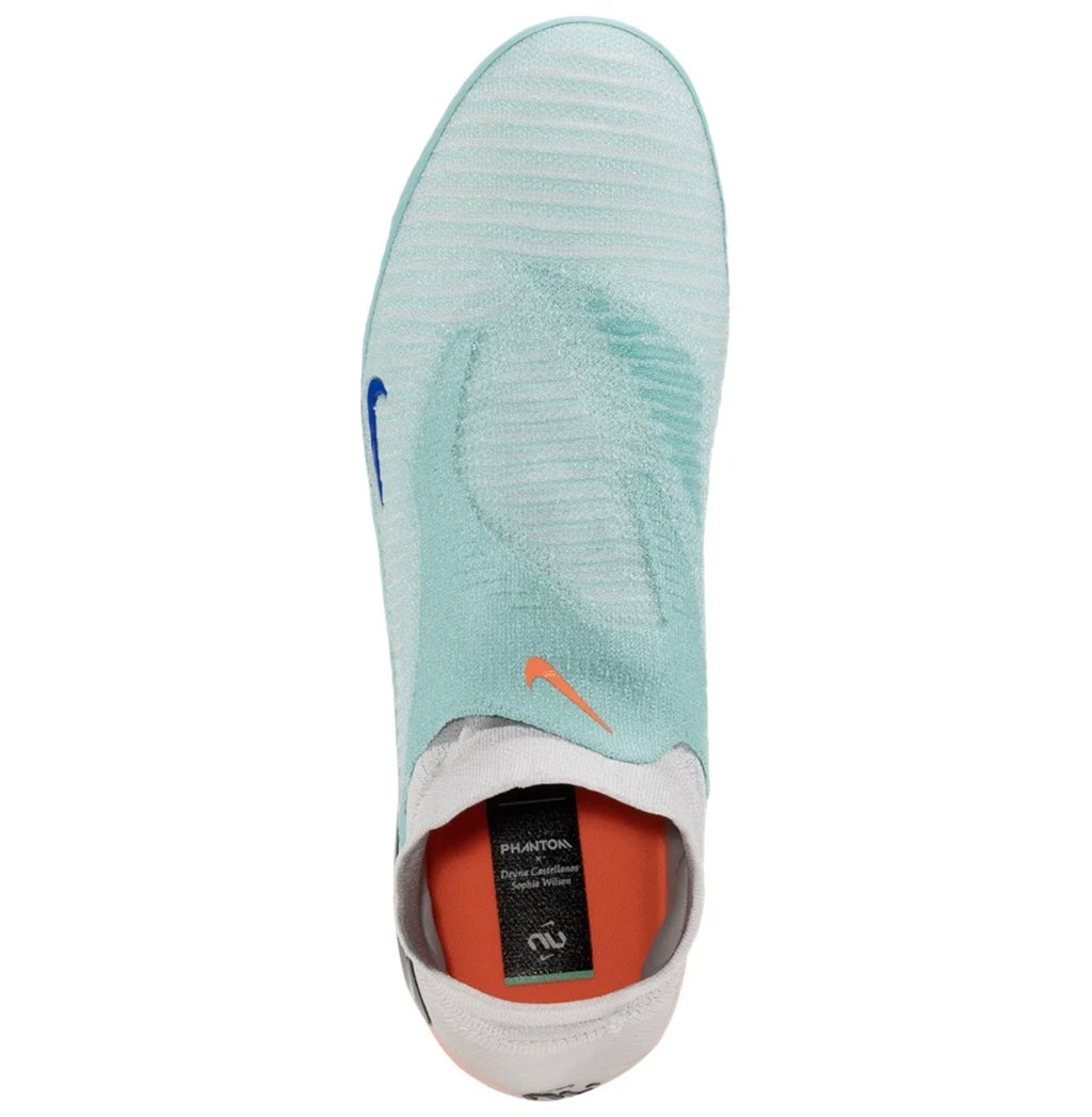 Nike Phantom 6 Elite High FG Firm
Ground Soccer Cleat
Pistachio Frost/Hyper Orange