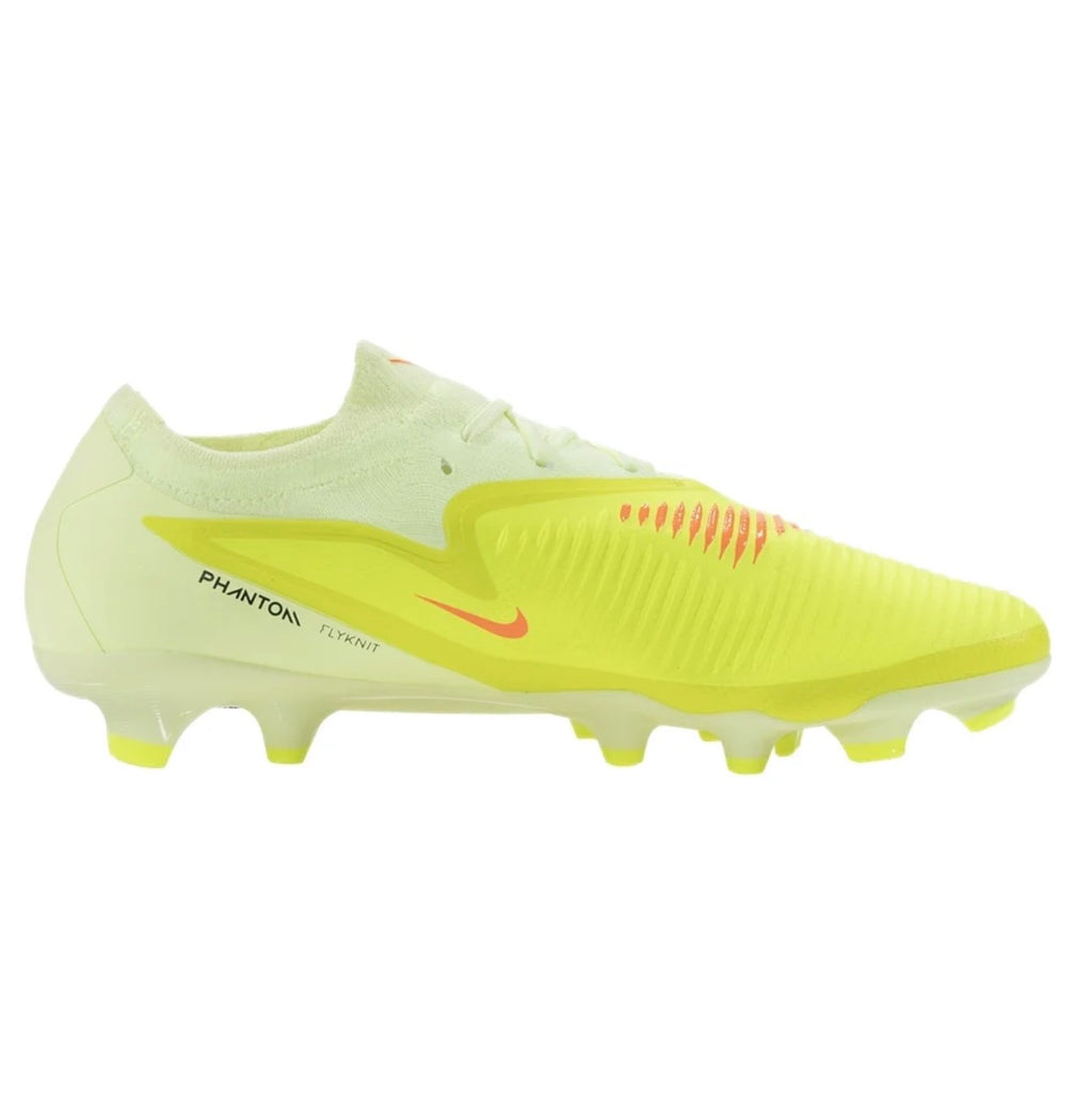 Nike Phantom 6 Low Pro FG Firm Ground
Soccer Cleat
Hyper Crimson/Black/Limelight