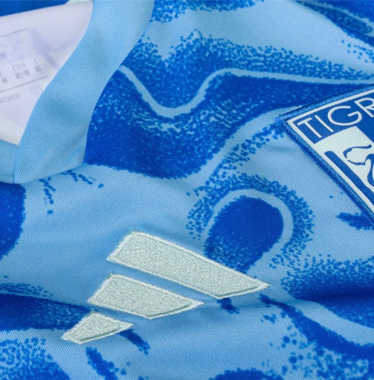 Men's Tigres 25/26 Away
Jersey Fan Version