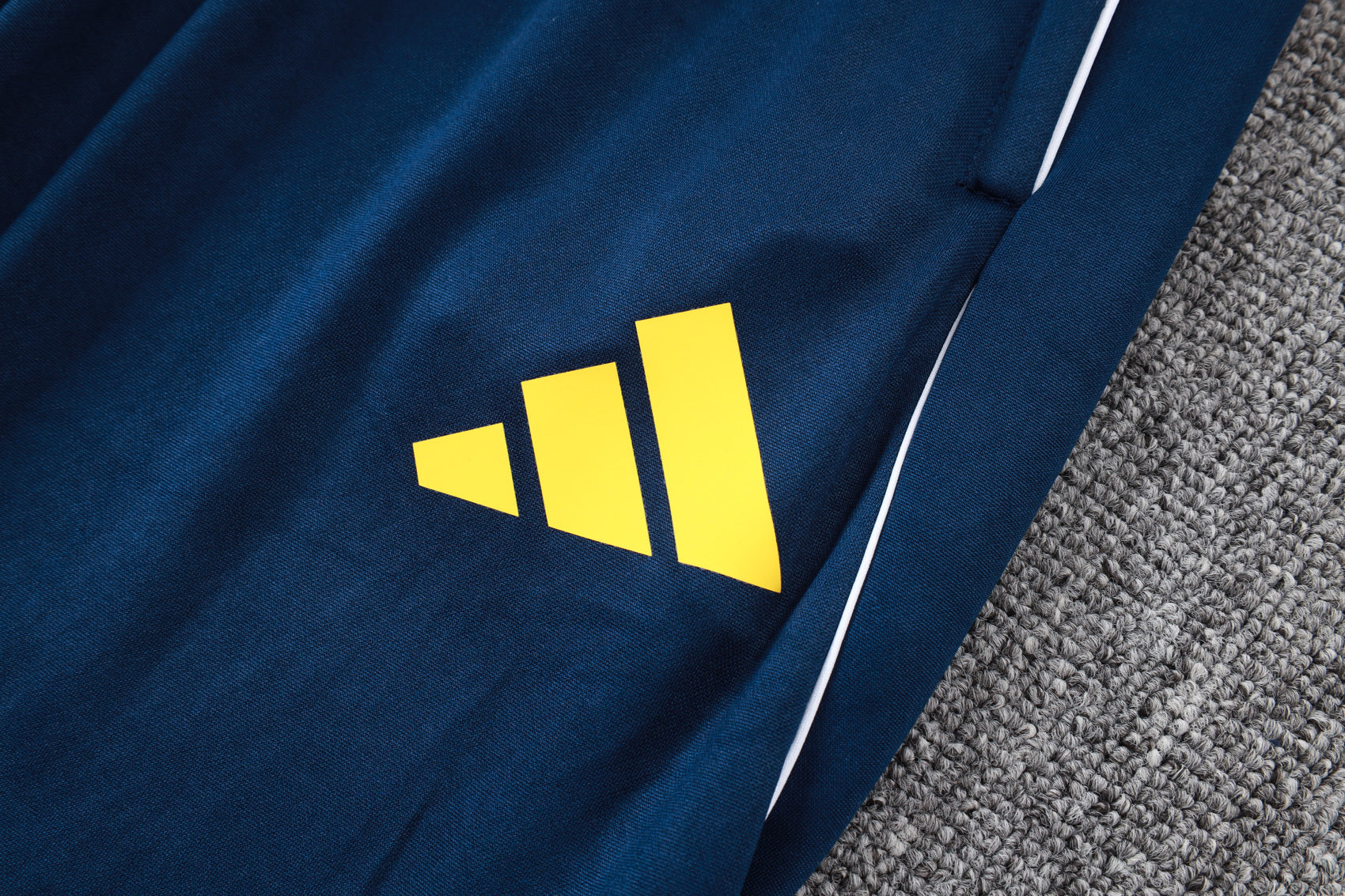 Men’s Boca Jrs Training Tracksuit Yellow/Navy Blue