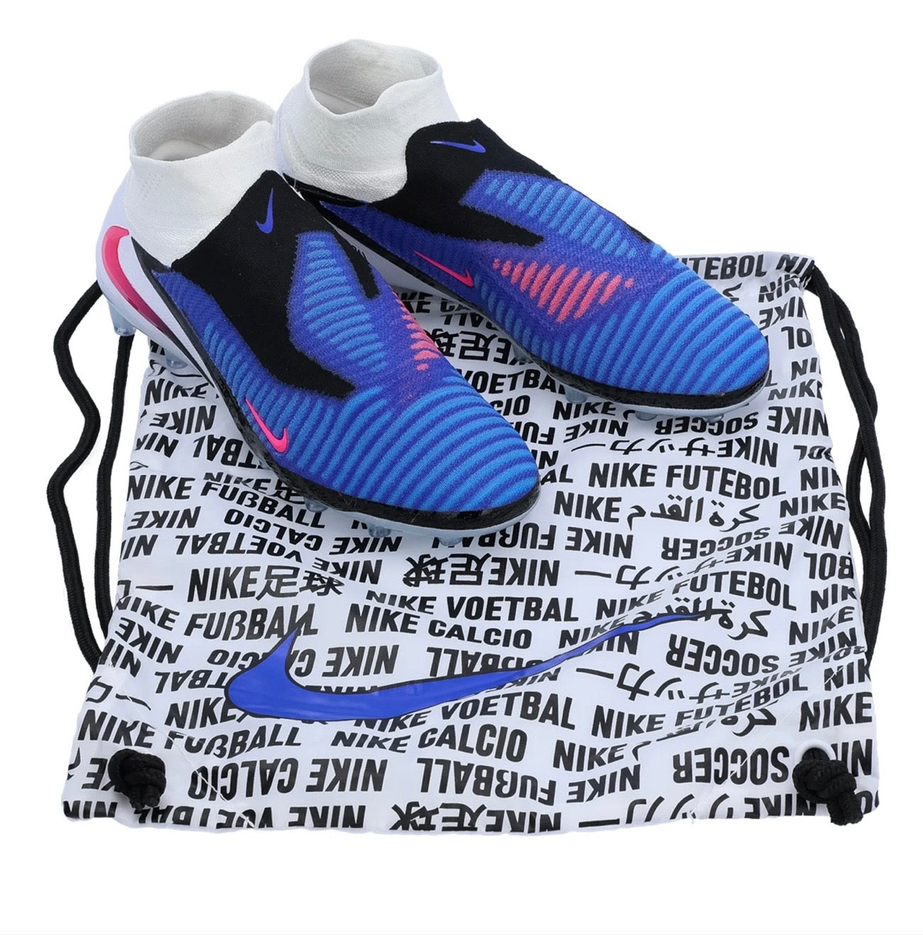 Nike Phantom 6 High Elite AG Pro
Artificial Grass Soccer Cleat