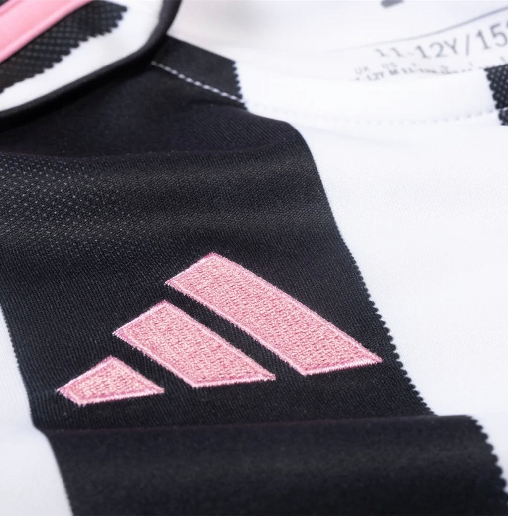 Youth Juventus 25/26 Home
Jersey