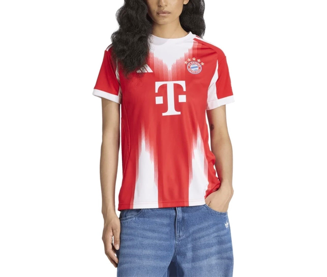 Women's Bayern Munich 25/26
Home Jersey Fan Version