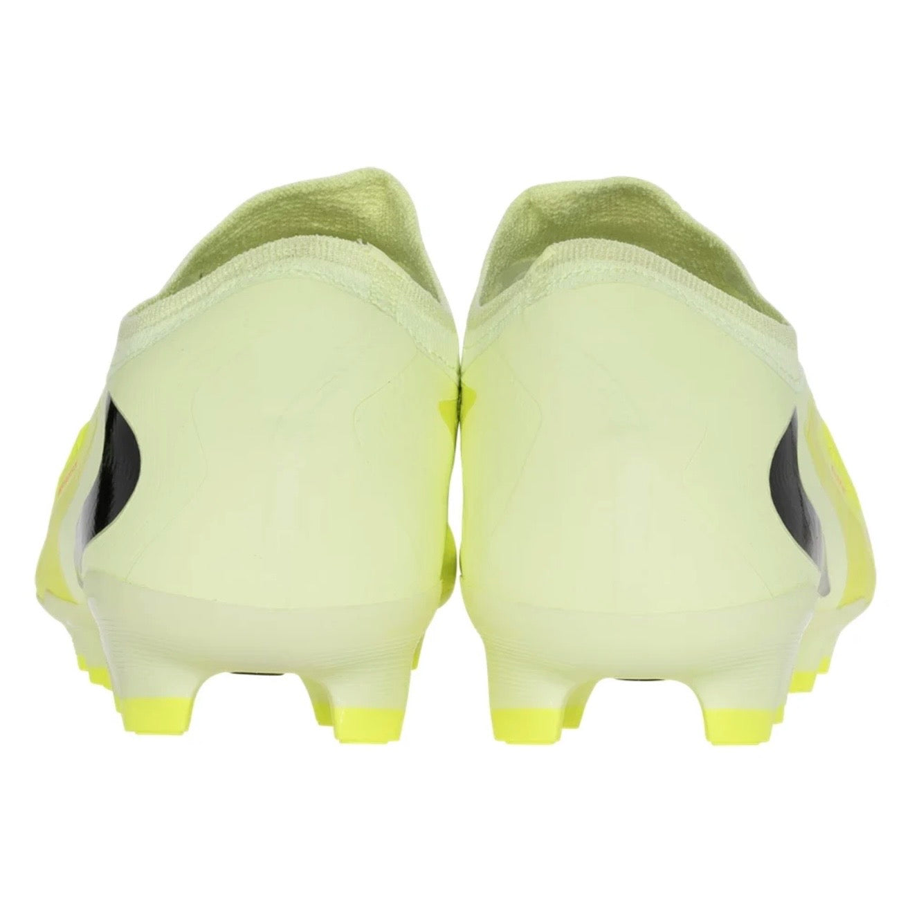 Nike Phantom 6 Low Pro FG Firm Ground
Soccer Cleat
Hyper Crimson/Black/Limelight