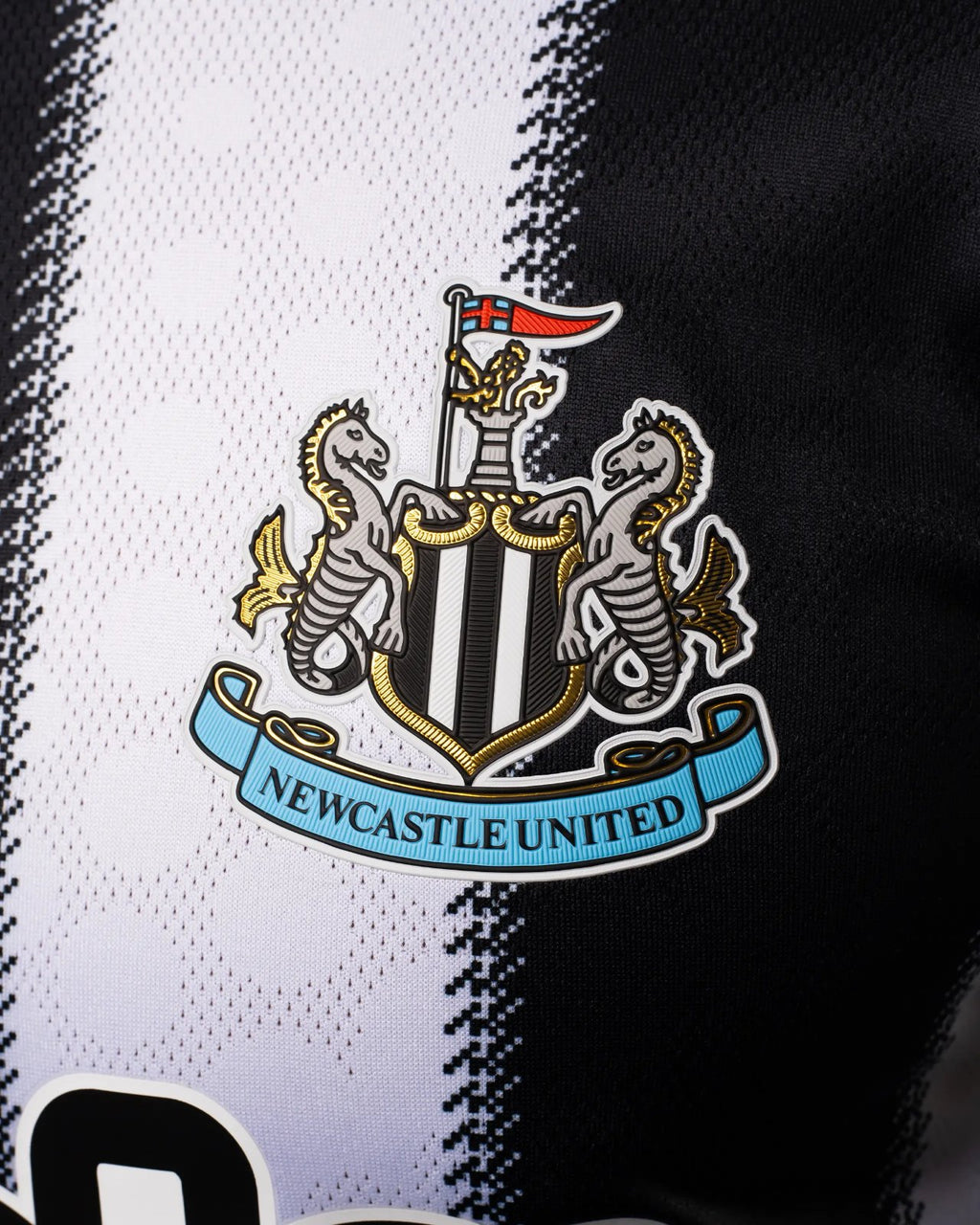 Men’s Newcastle 25/26 Home Jersey Player Version