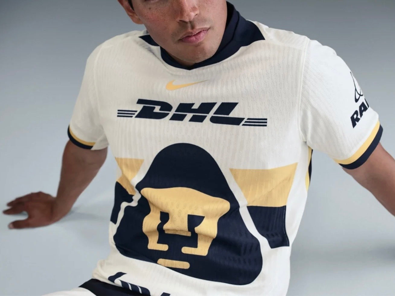 Men's Pumas 25/26 Home
Jersey Player Version