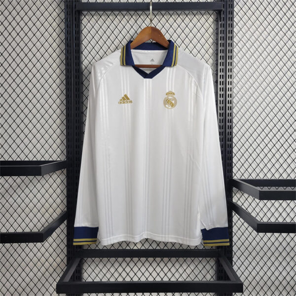 Real Madrid 2019/2020 Training kit – long sleeves