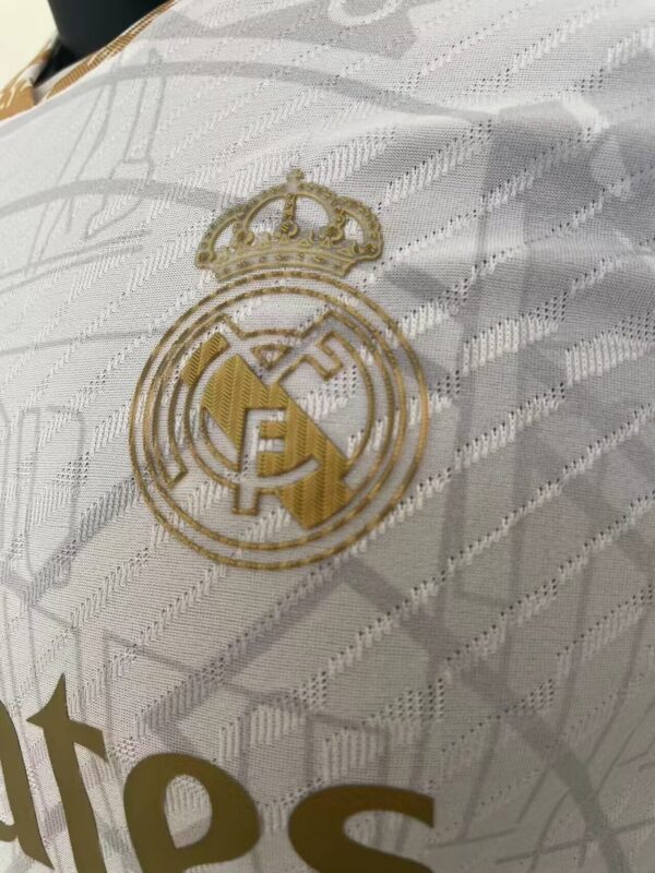 Real Madrid White&Gold Special Edition Kit – Player Version - Image 7