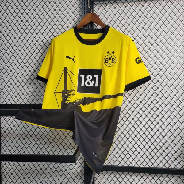 Borussia Dortmund - 23/24 Home Kit Fan Version - Image 2